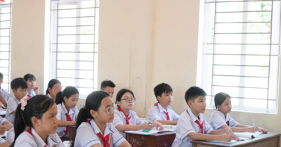 Năm học 2025 – 2026 ở Nghệ An: Miễn học phí, siết chặt kiểm soát các khoản thu dịch vụ