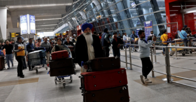 Thiếu niên Afghanistan liều lĩnh trốn trong càng đáp máy bay đến Ấn Độ