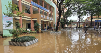 2.700 học sinh phải nghỉ học vì lũ bất ngờ tràn về Đồng Nai