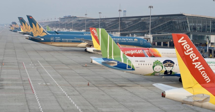 Miền Trung: Sân bay, đường sắt thiệt hại nặng sau bão số 10