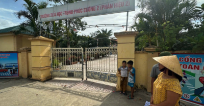 Tạm dừng sáp nhập trường ở Nghệ An sau khi phụ huynh phản đối