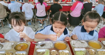 Suất ăn bán trú 15.000 đồng ở trường miền núi gây chú ý: Phụ huynh nói gì?