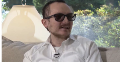 Hết mù sau 20 năm nhờ phẫu thuật cấy răng vào mắt tại Canada