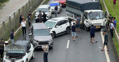 Bốn ôtô va chạm liên hoàn trên cao tốc Hà Nội – Thái Nguyên, ùn tắc hơn 3 km
