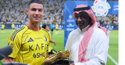 Cristiano Ronaldo nhận Giày vàng, Al Nassr vươn lên dẫn đầu bảng