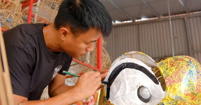 đầu lân Trung thu