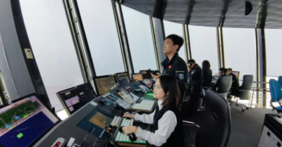 Hơn 450 chuyến bay bị ảnh hưởng bởi bão số 10