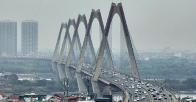 Cấm phương tiện cầu Nhật Tân ban đêm đến 30/9