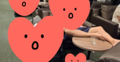 Du khách Hàn Quốc gác chân lên bàn tại sân bay Đà Nẵng