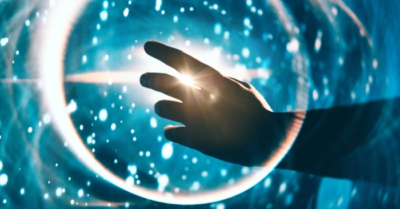 Trường hợp đáng kinh ngạc của cô gái trẻ có khả năng “du hành thời gian”