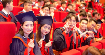 Cánh cổng vào đại học 2026: Có hẹp lại sau cuộc đại sắp xếp?