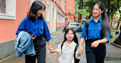 Cử nhân IT hành trình vượt khó của cô gái tí hon mồ côi