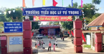 Vụ học sinh mặc 3 màu áo đồng phục 1 tuần: Sở GD&ĐT Đắk Lắk lên tiếng