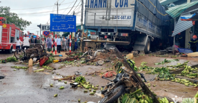 Hiện trường kinh hoàng: Xe tải mất phanh lao vào chợ chuối Quảng Trị, 3 người tử vong