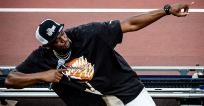 Usain Bolt hụt hơi khi leo cầu thang dù kỷ lục vẫn vô địch