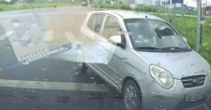 Ôtô đi ngược chiều ở Thanh Thủy nguy hiểm
