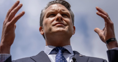 Bộ trưởng Quốc phòng Pete Hegseth bất ngờ triệu tập tướng lĩnh Mỹ toàn cầu