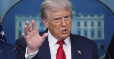 Ông Trump muốn áp thuế mạnh tay với hàng điện tử chứa chip