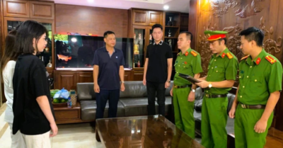 Công an Thanh Hóa triệu tập, khám xét nhà Mạnh “gỗ” liên quan buôn lậu, đưa hối lộ
