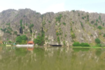Ngôi chùa cổ Nhân Lộ bên dòng sông Mã