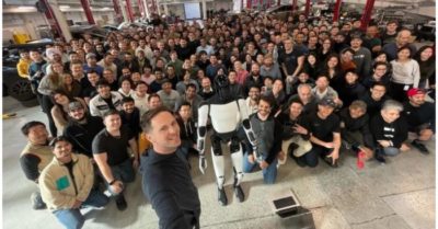 Robot hình người của Tesla gặp trở ngại sau biến động nhân sự