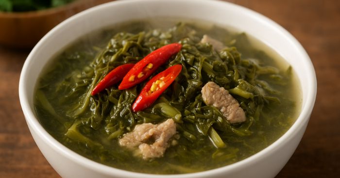 Rau sắn muối chua nấu thịt – hương vị quê nhà níu chân tôi