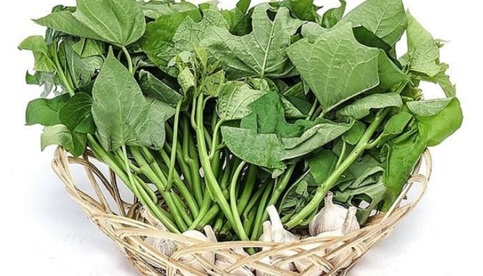 Rau khoai lang xào tỏi (Ảnh: Người Đưa Tin)