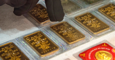 Vàng thế giới lập đỉnh mới 3.743 USD/ounce, giá trong nước vượt 133 triệu đồng/lượng