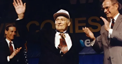 Từ cậu bé giao báo đến tỷ phú giàu nhất thế giới: Sam Walton và cuộc cách mạng bán lẻ Mỹ