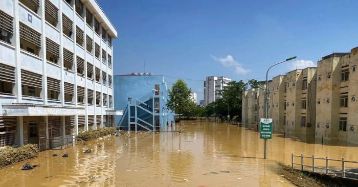 Đình chỉ nhân viên nhà ăn sau vụ sinh viên bị gây khó khi nhận cơm từ thiện