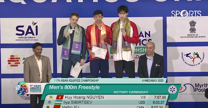 Huy Hoàng: Cú đúp vàng bơi lội châu Á