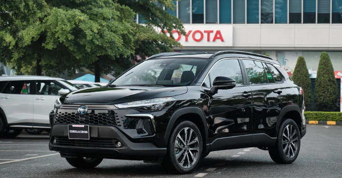Toyota lắp ráp xe hybrid và thách thức tại Việt Nam