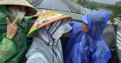 Đi công nông ra sân bay Huế. Chuyến đi đặc biệt của 3 vị khách Hà Nội giữa mưa lũ lịch sử