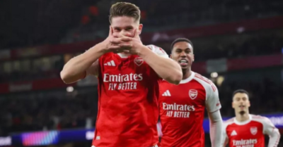 Arsenal thiết lập kỳ tích chưa từng có tại Champions League