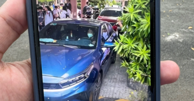 Ô tô chen lấn trong sân trường ở TPHCM: Chính quyền xác minh vụ việc