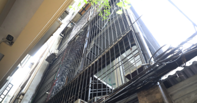 Vụ cháy khiến 5 người tử vong ở Hà Nội: Ám ảnh cảnh ngõ sâu, “chuồng cọp” quây kín