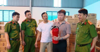 Phú Thọ: Khởi tố giám đốc doanh nghiệp sản xuất hàng triệu bình chữa cháy giả