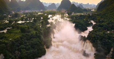 Hình ảnh “dữ dội hiếm thấy” của thác Bản Giốc vào tháng 10