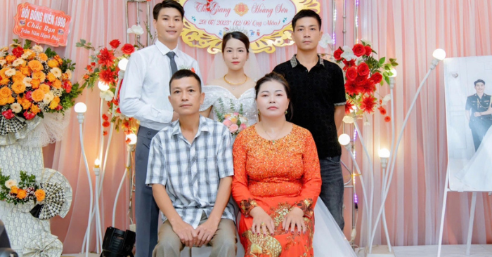 Mẹ kế nuôi con chồng hơn 20 năm