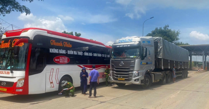 Tạm giữ 3 người trong vụ chặn đầu, ẩu đả tại trạm thu phí quốc lộ 14
