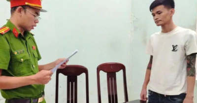 Kẻ xăm trổ hành hung thai phụ vì gói mì tôm lại tiếp tục tham gia đánh nhau