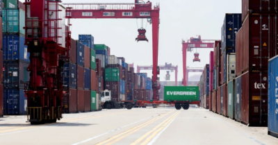 Thu phí tàu thuyền Mỹ Trung leo thang căng thẳng biển