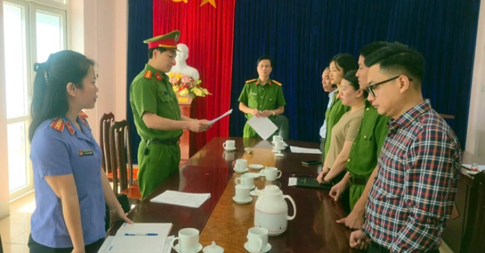 Cán bộ nhận hối lộ ở Lào Cai