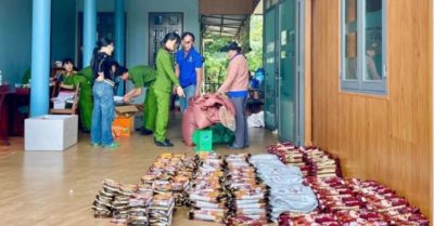 Tạm giữ giám đốc công ty nghi sản xuất cà phê giả