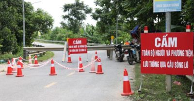 Trụ cầu sông Lô ở Phú Thọ lộ khung cảnh nguy hiểm, cuộc sống nghìn dân bị đảo lộn