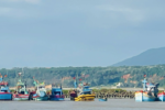Lũ dâng cao Phan Thiết, 7 tàu thuyền bị cuốn trôi
