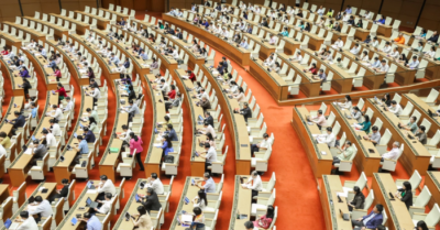 Quốc hội bàn về kinh tế – xã hội, cần giải pháp kiểm soát giá vàng và bất động sản