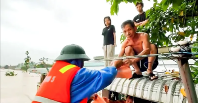 Lực lượng đồng loạt hỗ trợ vùng lũ miền Trung