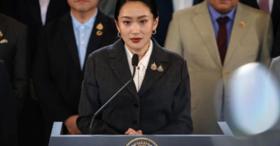 Con gái ông Thaksin bất ngờ từ chức Chủ tịch đảng Pheu Thai