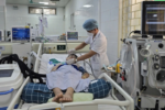 Nam sinh 16 tuổi hồi sinh kỳ diệu sau cơn nguy kịch, viết tiếp giấc mơ đến trường